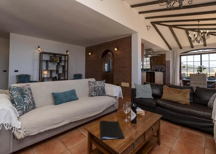 Villa Una Адехе