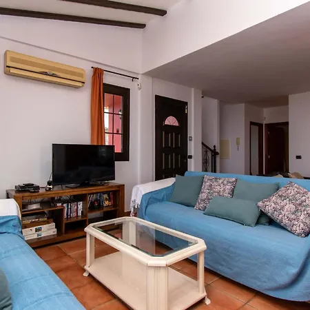 Villa Una Villa